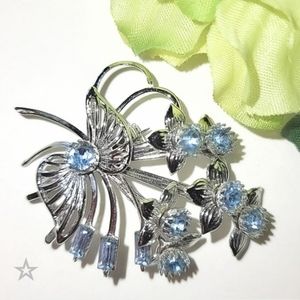 VINTAGE BLUE RHINESTONE FLORAL BOUQUET BROOCH